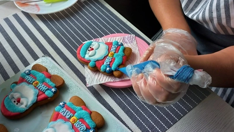 Сахалинский кондитер купила оборудование на субсидию для самозанятых