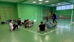 Сахалинские ветераны СВО обновили экипировку для волейбола сидя