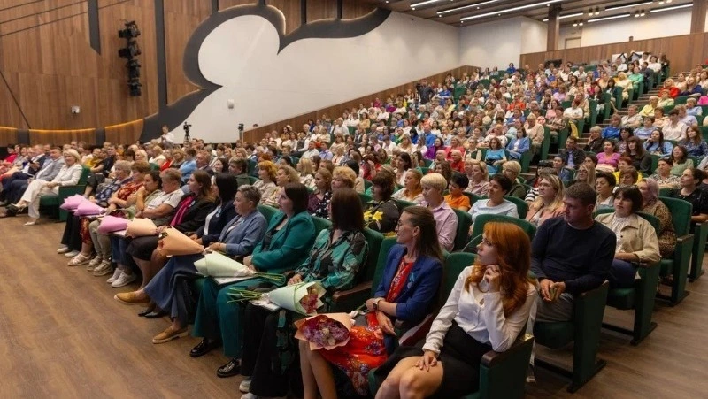 Валерий Лимаренко оценил работу социальной сферы региона на «отлично»