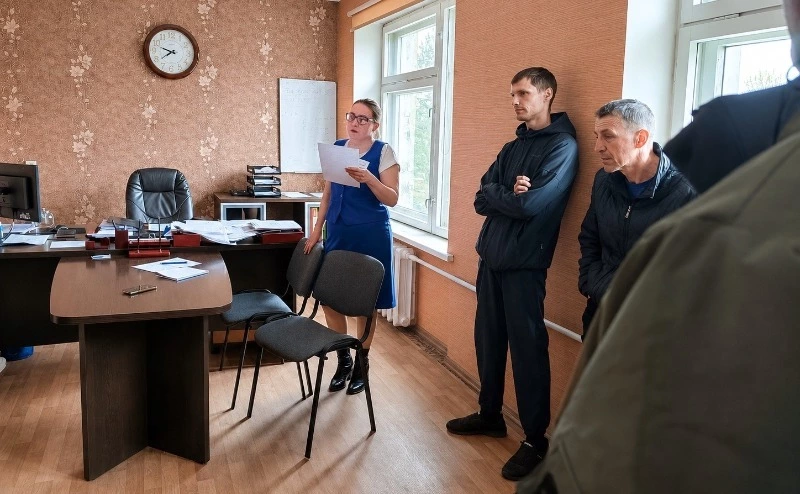 Встреча с коллективом МУП «ЖКС»: о правах и гарантиях в период сокращения