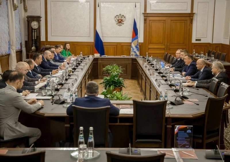 Сахалин получил поддержку Минтранса России в развитии портов и дорог