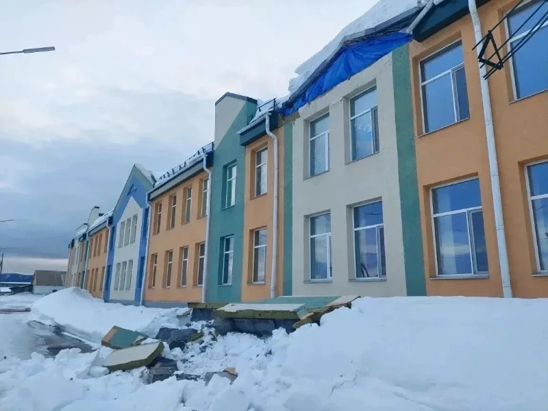 Губернатор Валерий Лимаренко поручил обеспечить безопасные условия обучения детей из села Кировского