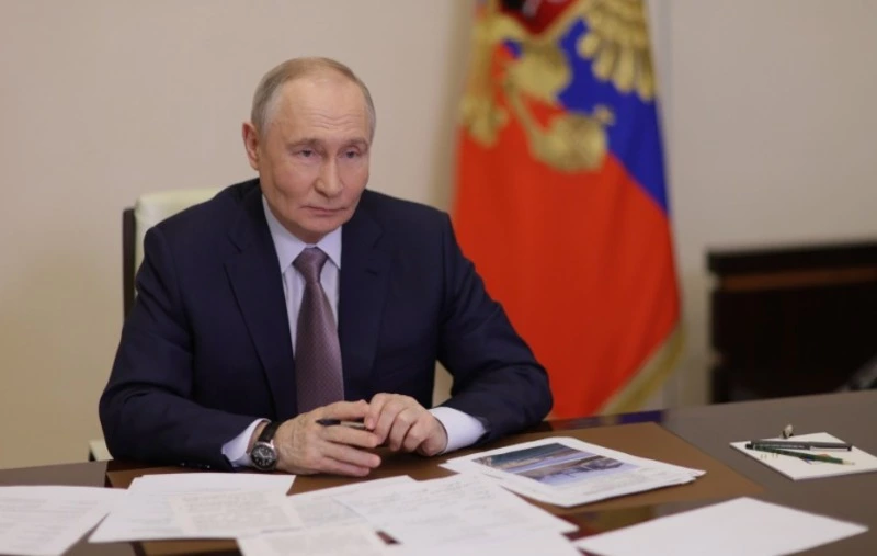 Владимир Путин запретил изымать у многодетных семей земельные участки за долги