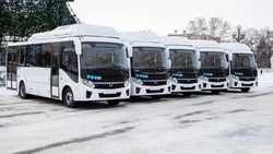 Пять районов Сахалина получили 25 современных автобусов