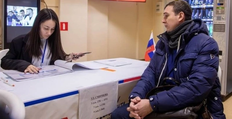 Жители Сахалина поделились мнением о важности участия в выборах президента-2024