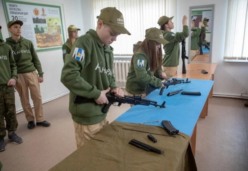 На Сахалине стартовал первый слет по основам начальной военной подготовки 