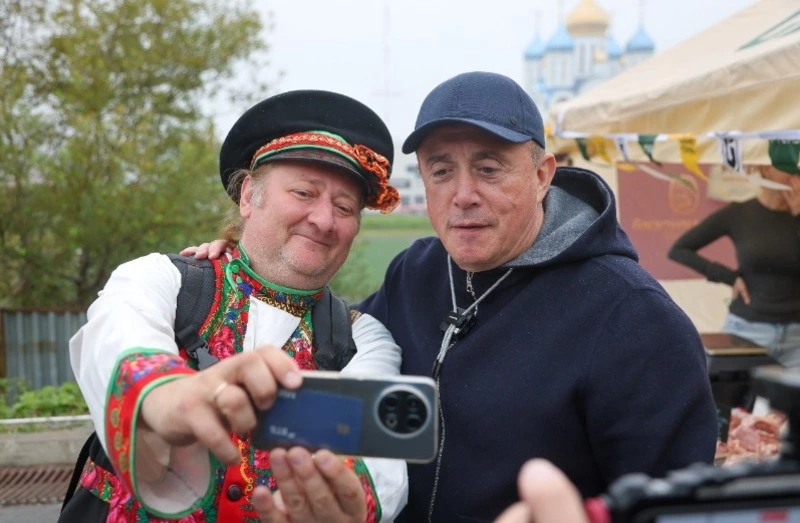 Около 60 тонн сельхозпродукции за день раскупили на сахалинском агрофестивале «Своё Родное Островное