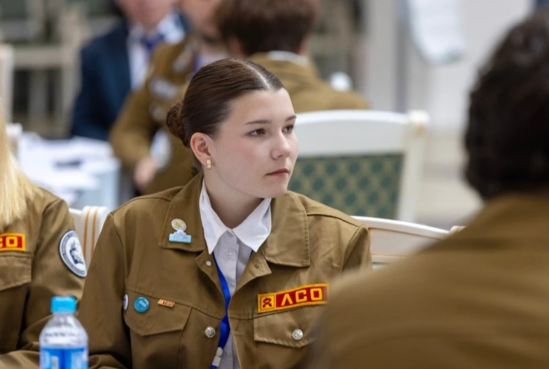 Тымовские студенты присоединились к молодежному трудовому движению 