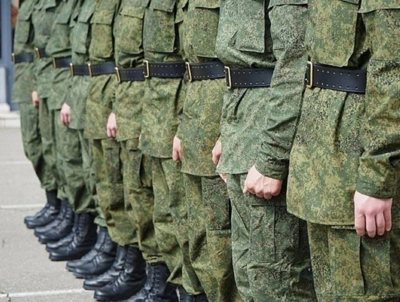 Президент РФ: поток мужчин, готовых защищать родину, не сокращается