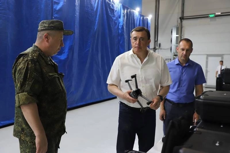 Новую партию техники отправили бойцам в зону СВО с Сахалина